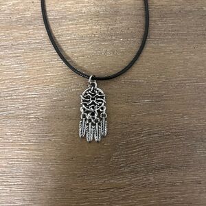 Elegant Silver dreamcatcher Pendant Necklace